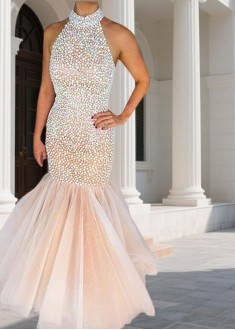 Sexy Long Prom Evening Dress – Halter Tulle Mermaid Gown with Beading