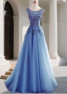 Long Prom Evening Dress – Tulle Jewel Neck Ball Gown with Applique