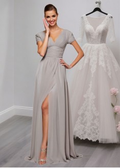 V-Neck Mother of the Bride Evening Dress – Floor Length A-Line with Short Sleeves