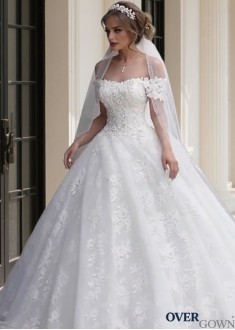 Off The Shoulder Short Sleeve Tulle Ball Gown Wedding Dress With Court Train