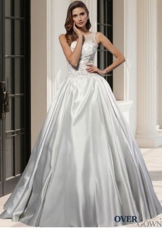 Satin Scoop Neck Sleeveless Ball Gown Wedding Dress With Applique and Chapel Train
