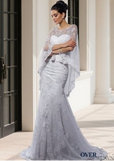 Elegant Beach Lace Wedding Dress with Sweetheart Neckline and Mermaid Silhouette