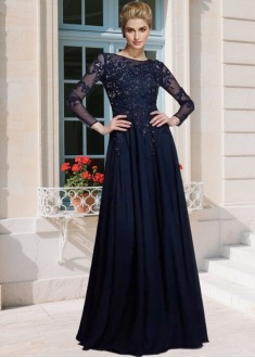 Elegant Chiffon Scoop Neck Mother of the Bride Dress with Applique and 3/4 Sleeves