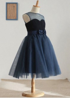 Tulle Jewel Neck Bowknot Sleeveless Ball Gown Flower Girl Dress