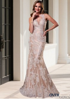 Sleeveless Jewel Neck Tulle Mermaid Beach Wedding Dress – Full Length Bridal Gown