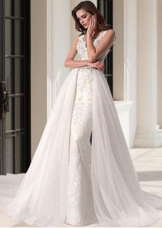 Tulle Jewel Neck 2 in 1 Wedding Dress With Cathedral Train Sleeveless Bridal Gown