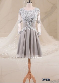 Elegant Short Gray Tulle Chiffon A-Line Mother of the Bride Dress with Scoop Neck