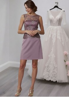 Purple Lace Chiffon Short Mother of the Bride Dress with Jewel Neckline