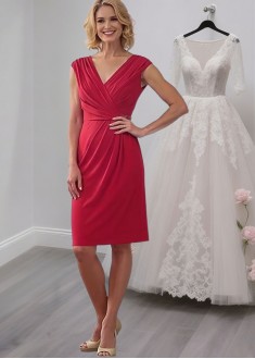 Knee-Length V-Neck Mother of the Bride Dress with Cap Sleeves – Sheath Silhouette