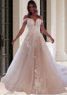 Princess Off-the-Shoulder Tulle Wedding Dress with Lace Appliques Princess Off-the-Shoulder Tulle Wedding Dress with Lace Appliques